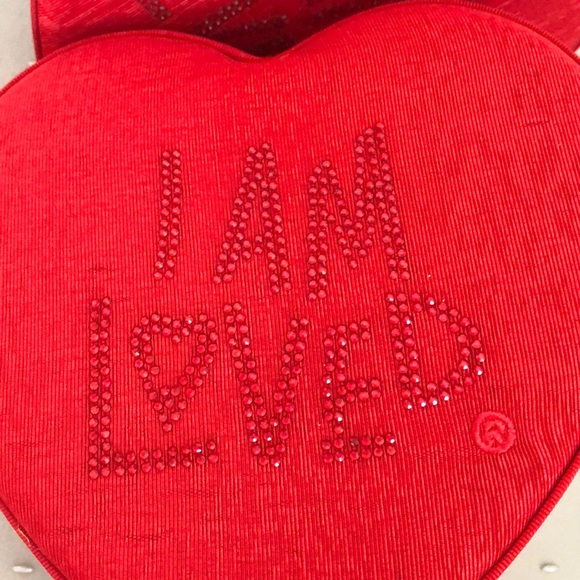 ☘️$4 NEW! Love gift box “I AM LOVED” - true red - Picture 5 of 7